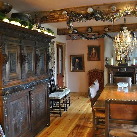 Bed & Breakfast Knockaderry 2*